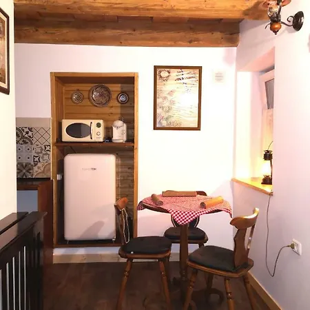 Crown Of Karolina Apartment